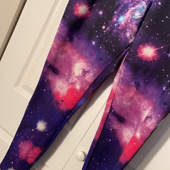 Gorgeous sold out Torrid galaxy scuba leggings - Picture 3 of 6